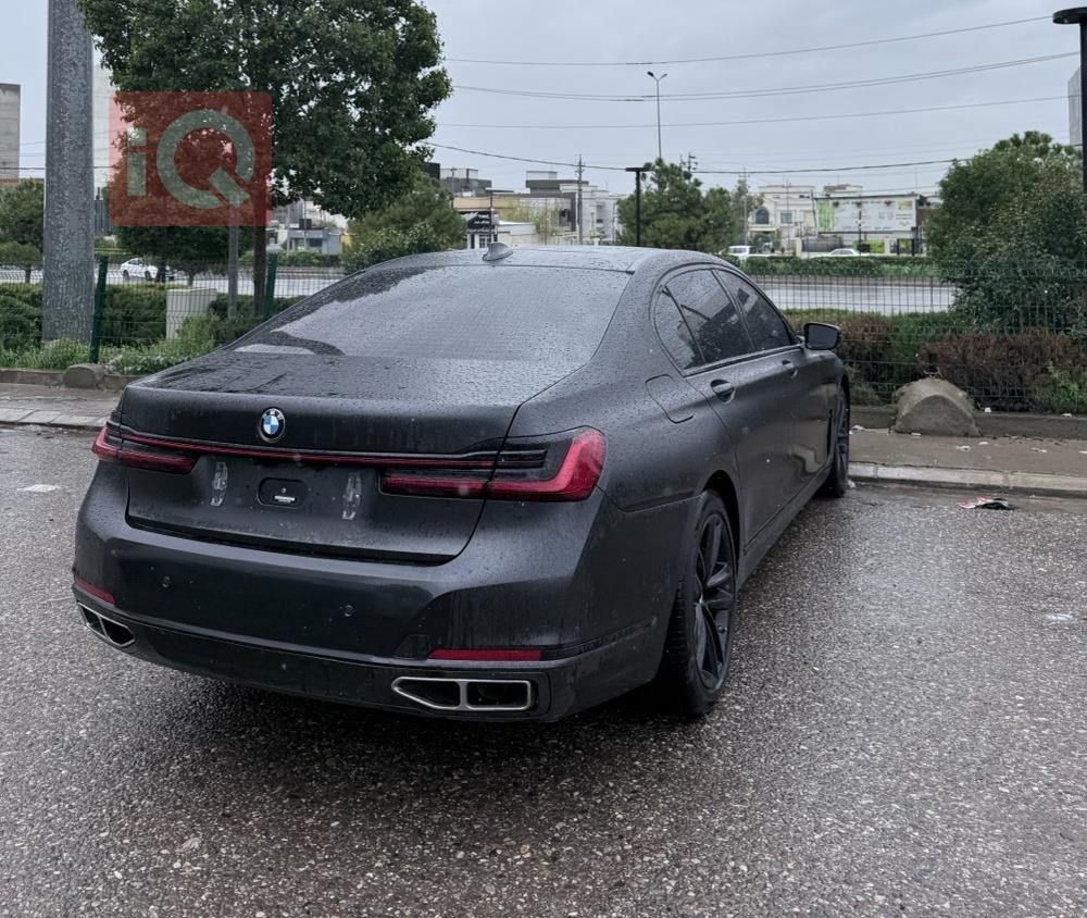 بي ام دبليو الفئة 7